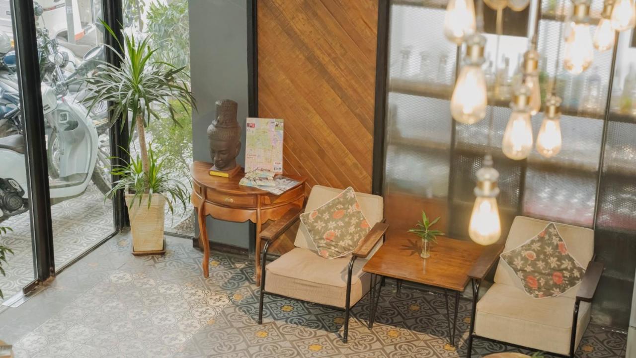 Monsoon Bassac Hotel Phnom Penh Exterior photo