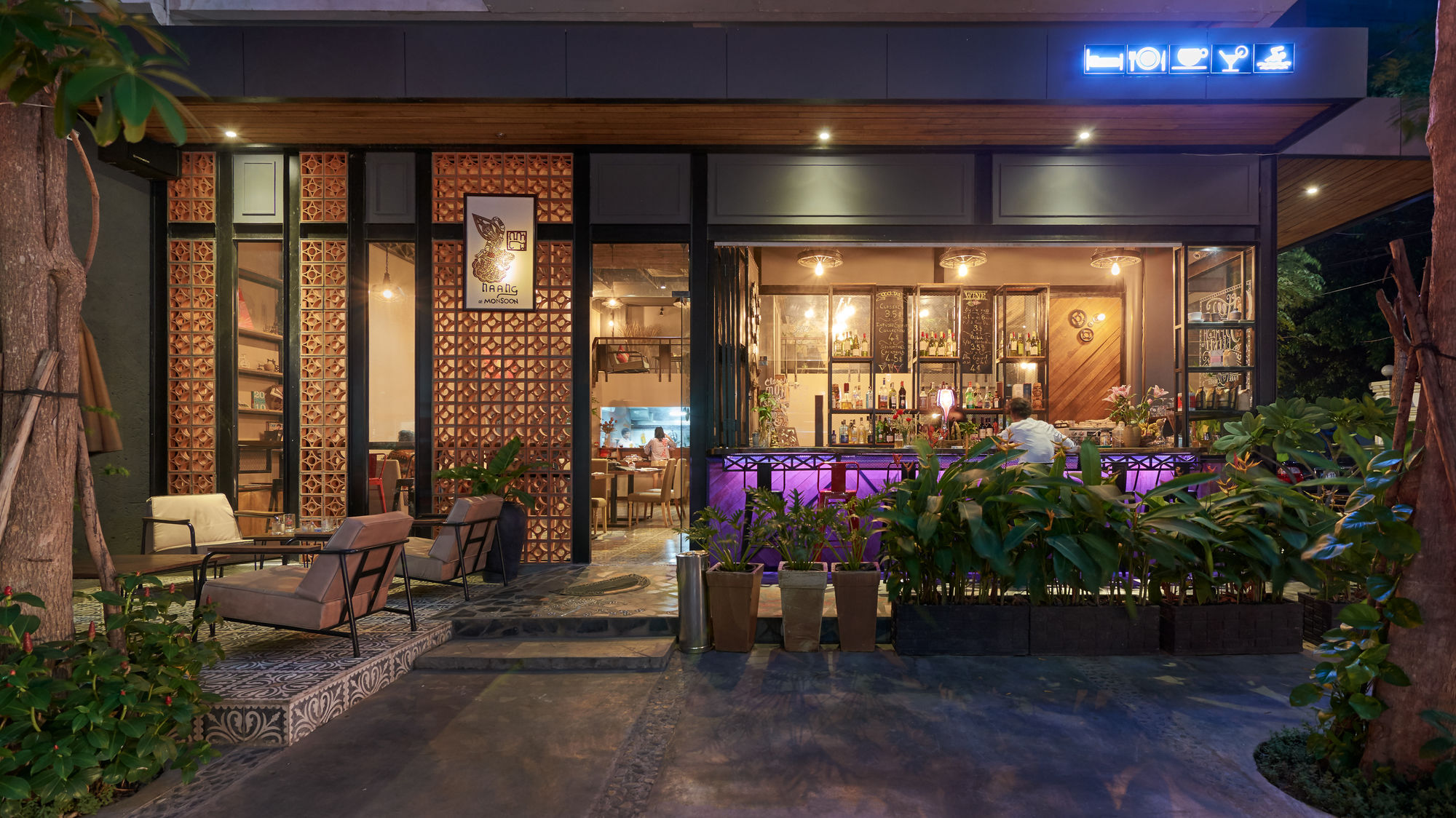 Monsoon Bassac Hotel Phnom Penh Exterior photo
