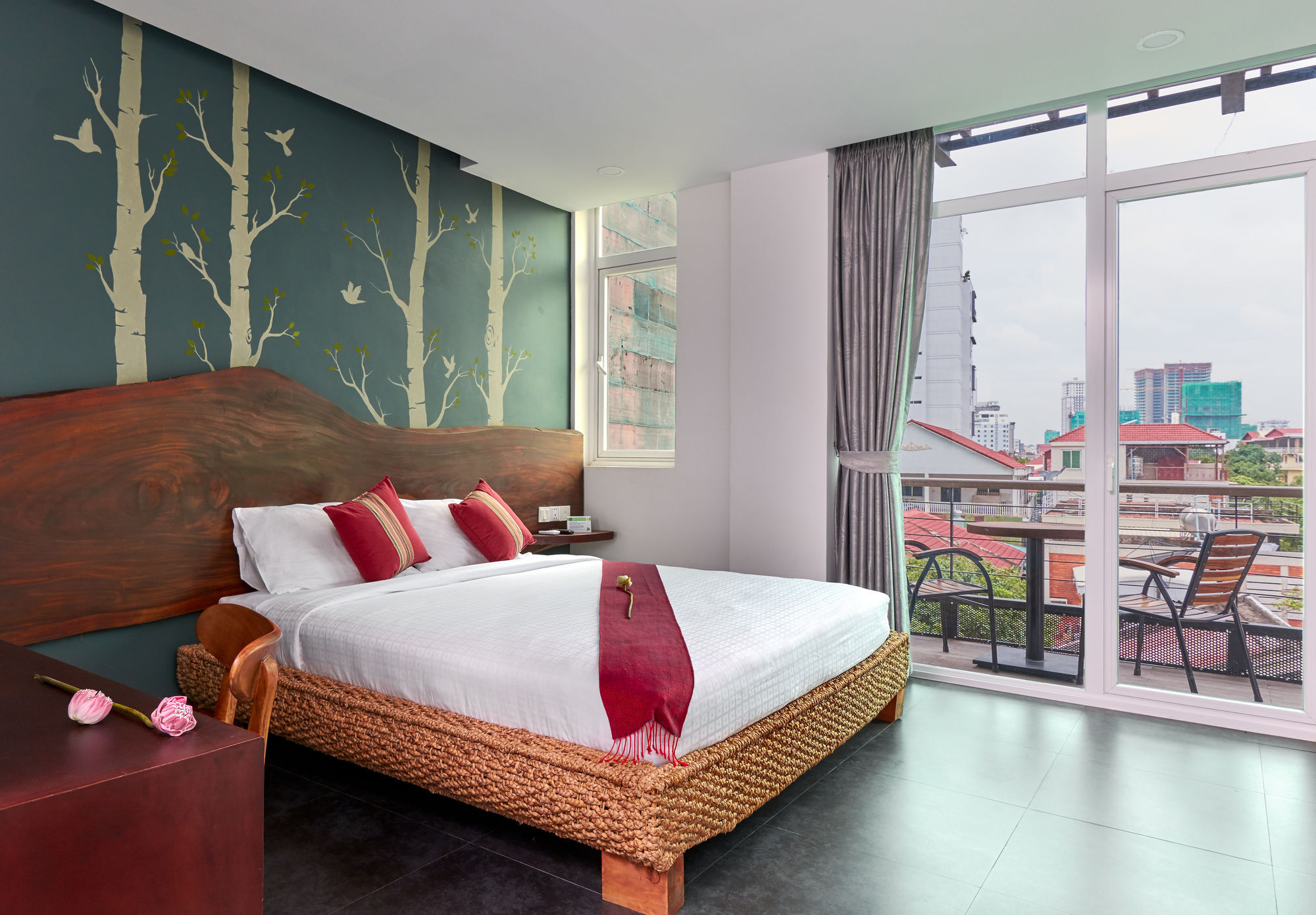 Monsoon Bassac Hotel Phnom Penh Exterior photo